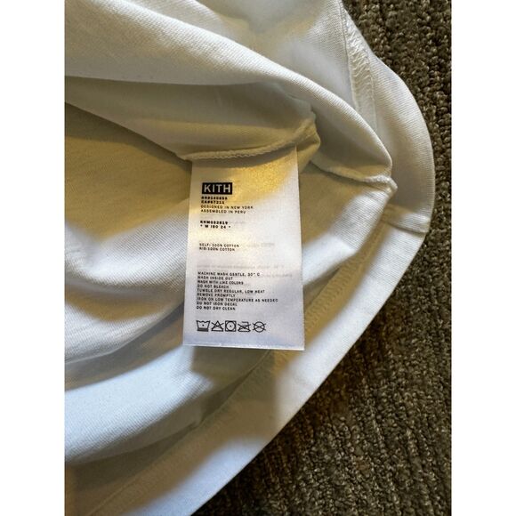 KITH - K-Train Subway Graffiti Tee - EXCLUSIVE to NYC Store. - XXL NWT - Picture 7 of 7